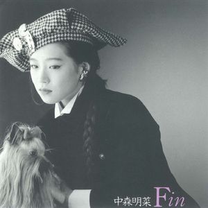 女子蹲下尿裤子的视频
